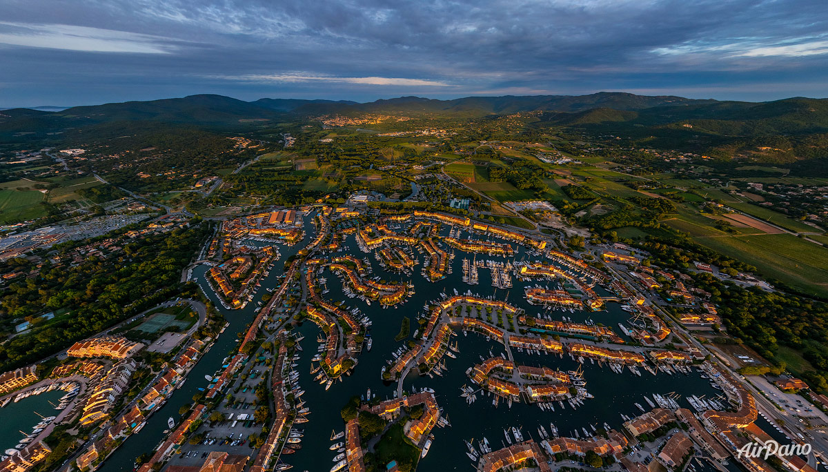 Port-Grimaud